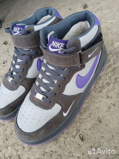 Кроссовки зимние