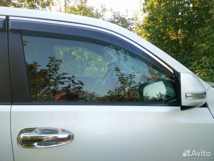 Land Cruiser Prado 150 Ветровики с хромом S3KW5