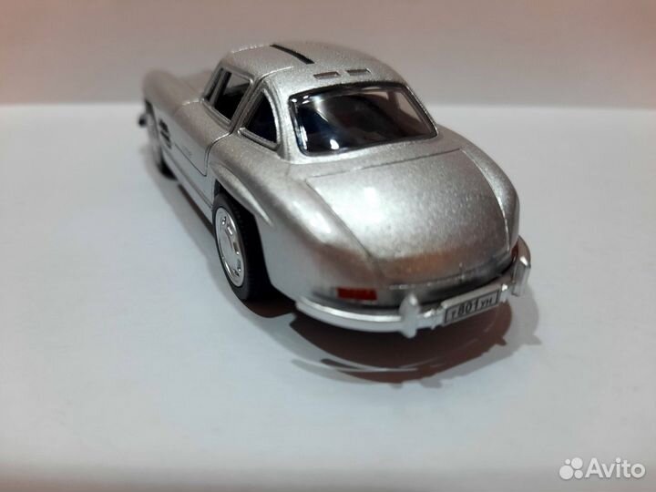 Игрушка Машинка Коллекционные Mercedes Крыло-чайки
