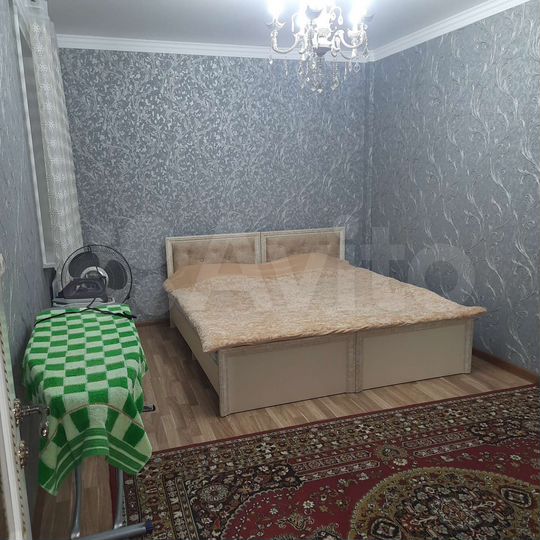 2-к. квартира, 65 м², 8/10 эт.
