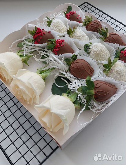 Клубника В шоколаде. подарки на 8 марта