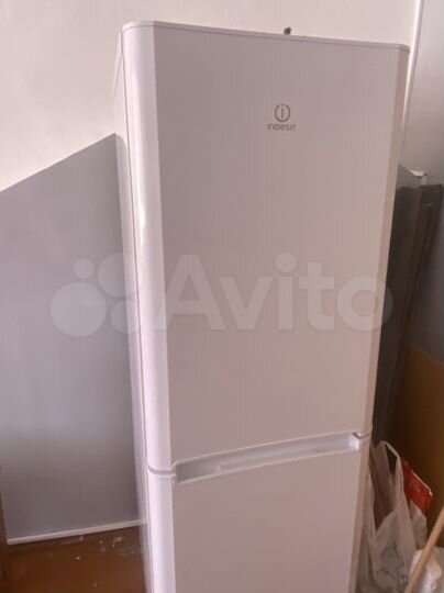 Комната 12,6 м² в 5-к., 1/3 эт.