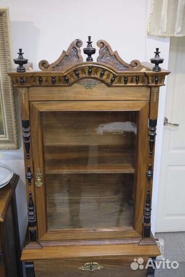 Горка, витрина, буфет