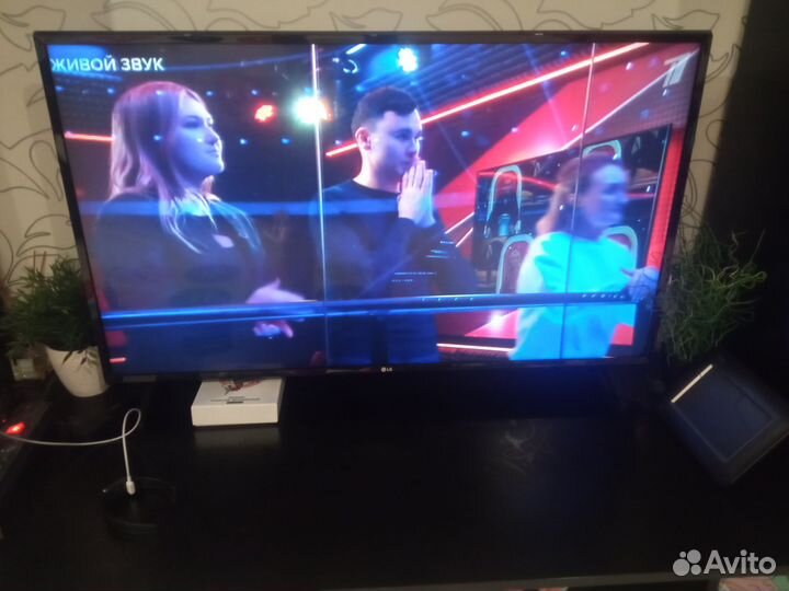 Телевизор LG SMART tv 43