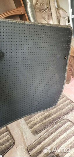Автомобильные коврики ворсовые