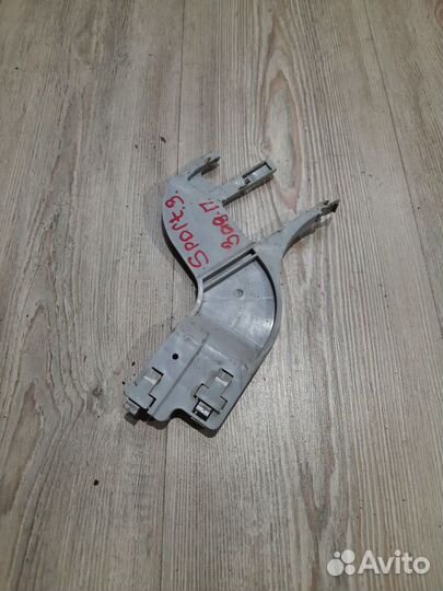 Крепление замка двери кронштейн Kia sportage 3 Пра