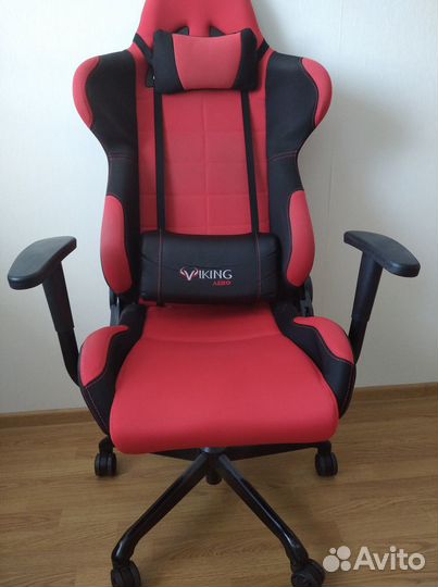 Игровой компьютерный стул Бюрократ