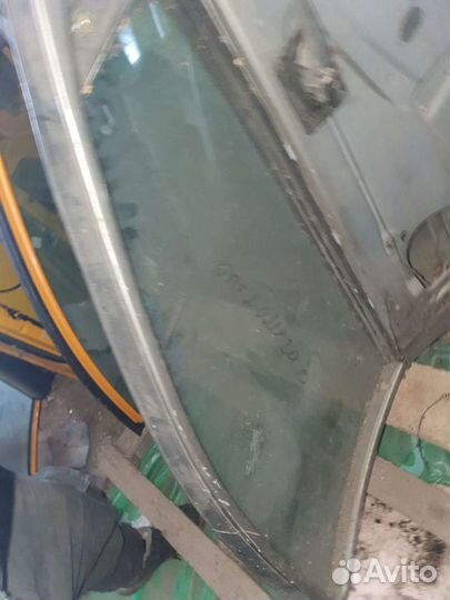 Стекло водительское на опель омега б