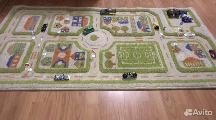 Ковер для игры в машинки