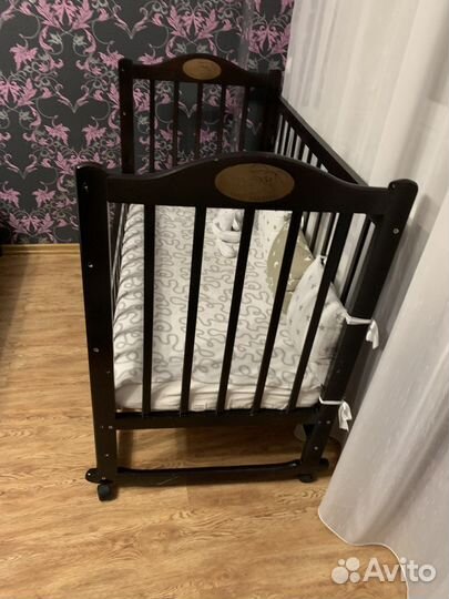 Детская кроватка