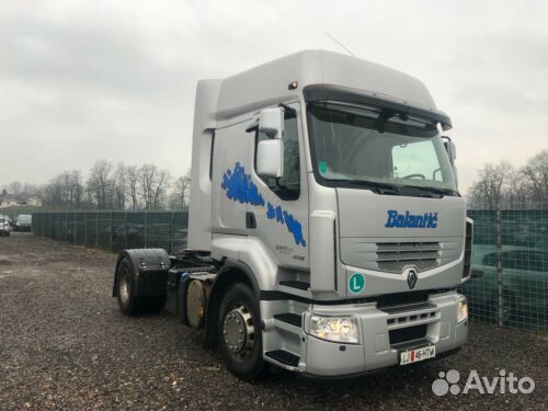 Разбираем тягач Рено Премиум 2 DXI