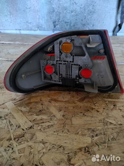 Задний правый фонарь Mercedes-Benz Е класс (W210)