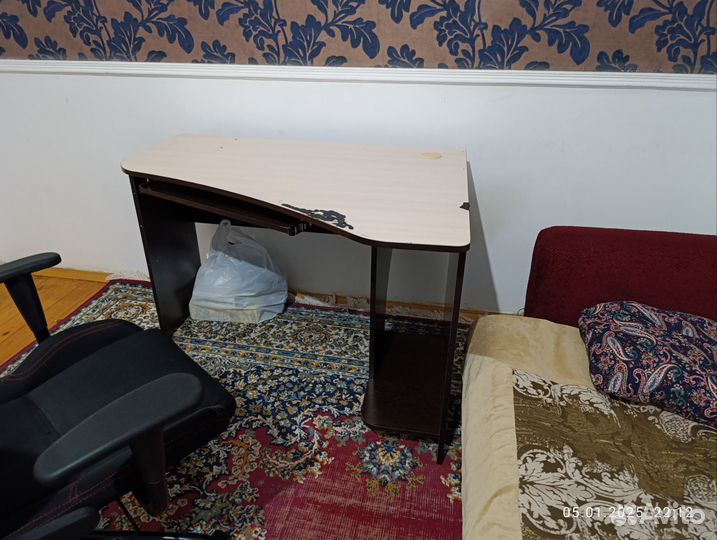 Компьютерный стол