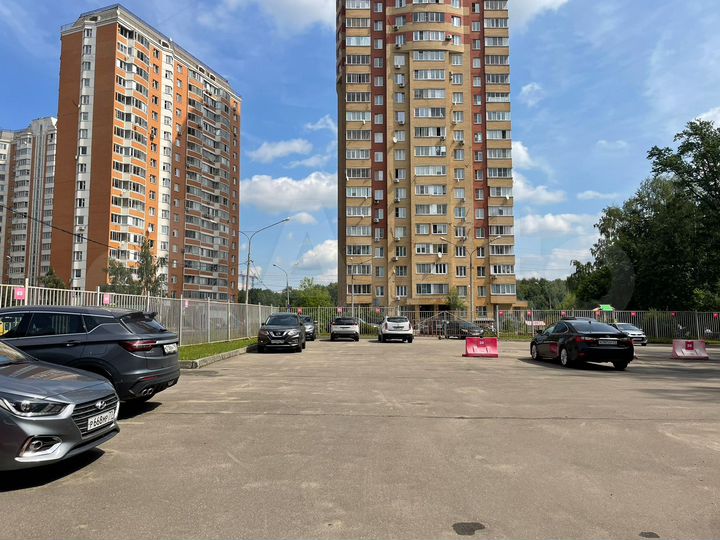 Машиноместо, 15 м²