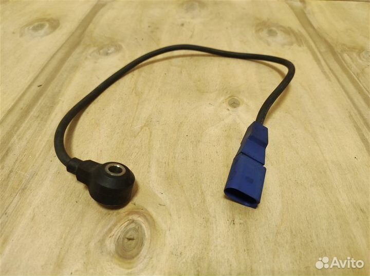 Датчик детонации Audi A4 B7