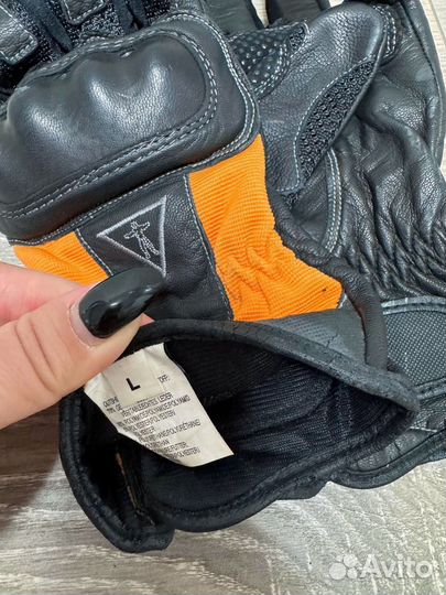 Мотоперчатки