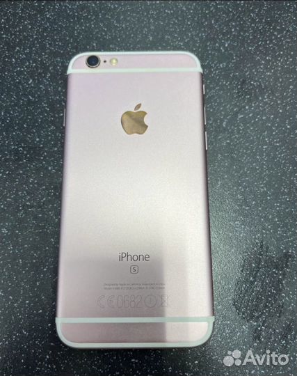 Телефон iPhone 6s