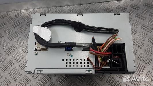 Магнитола mercedes benz C-class W204 (1DN01I401)