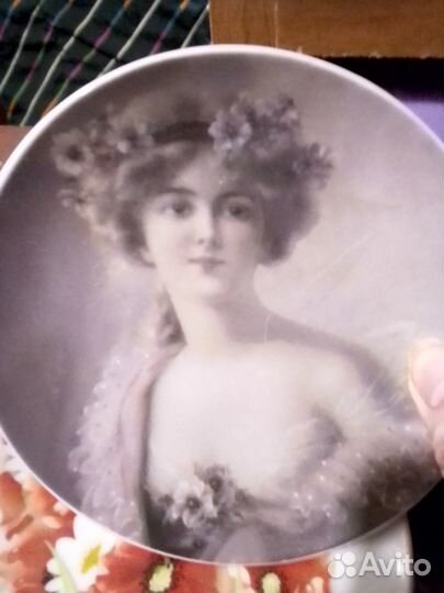 Продаю декоративные тарелки