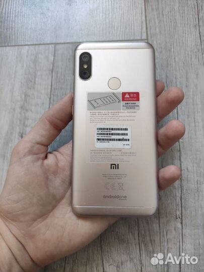 Xiaomi Mi A2 Lite Android One, 4/64 ГБ