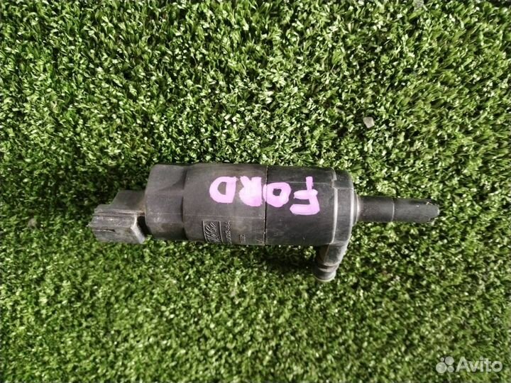 Насос омывателя Ford Focus