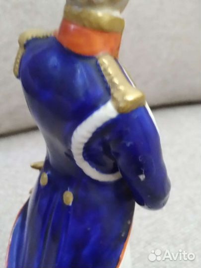 Фарфоровые статуэтки