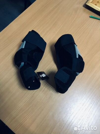 Налокотники для хоккея