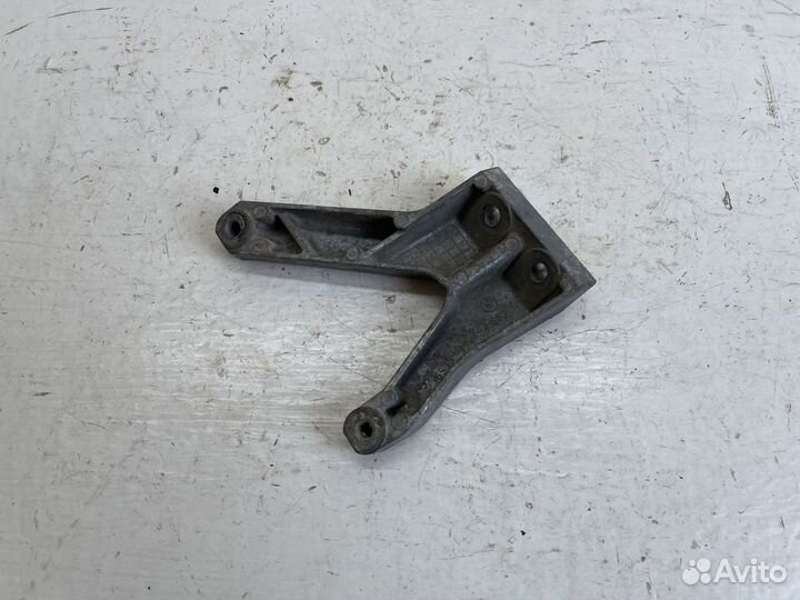 Кронштейн двигателя M43 для BMW E46