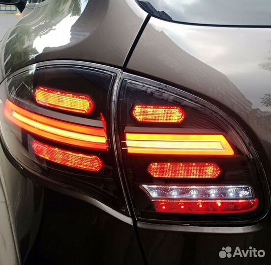 Фонари задние светодиодные черные Порш Кайен 958