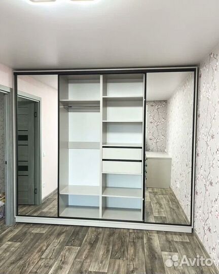 Шкаф встроенный