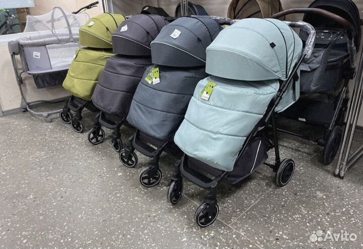 Коляска luxmom 3102 (перекидная ручка)