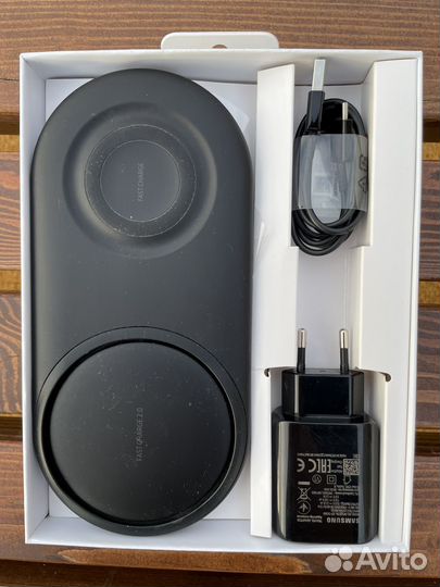 Беспроводное зарядное устройство Samsung EP-P5200