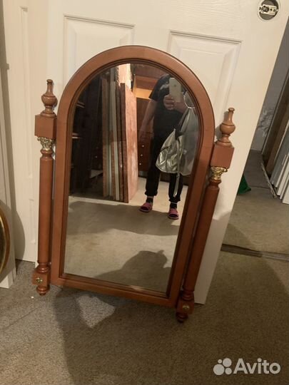 Зеркало для комода или на стену