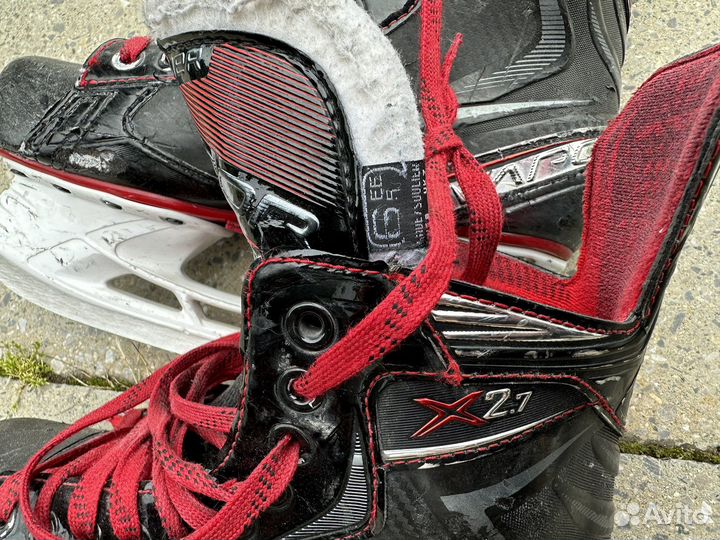 Хоккейные коньки bauer vapor x2.7