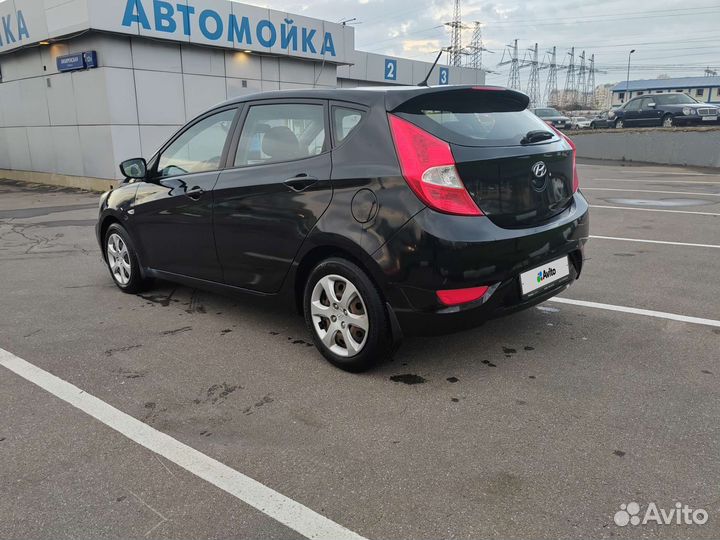 Hyundai Solaris 1.4 AT, 2011, 131 000 км