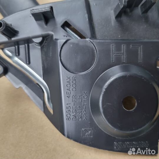 Корпус ручки внутренний дверь левая Nissan Qashqai