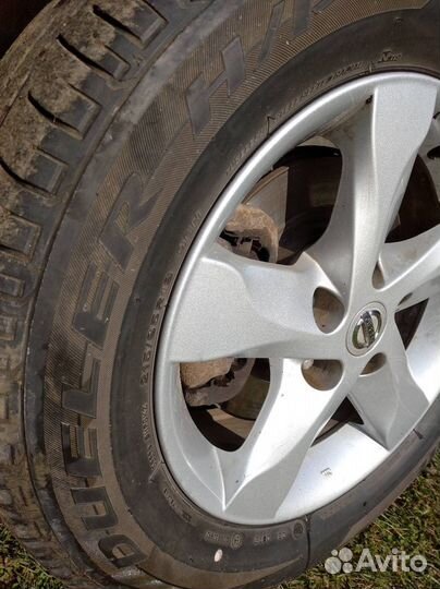 Bridgestone Dueler H/P Sport 215/65 R16 98