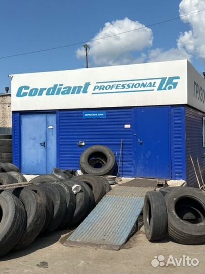 Шиномонтажник