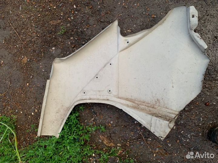Крыло заднее правое Kia Rio 2 G4EE 2008
