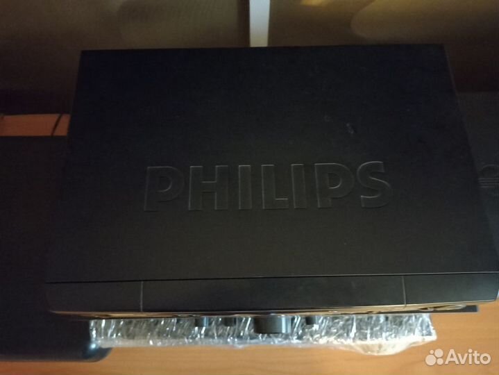 Видеомагнитофон philips VR110/58