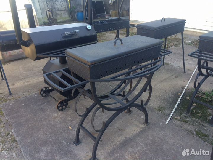 Мангал, коптильня, барбекю