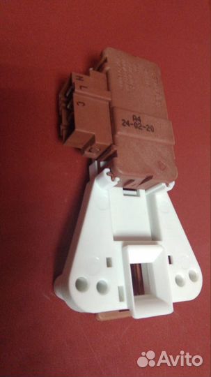 Замок люка,устройство блокировки.Новые