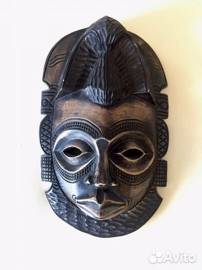 Маски этнические ручной работы