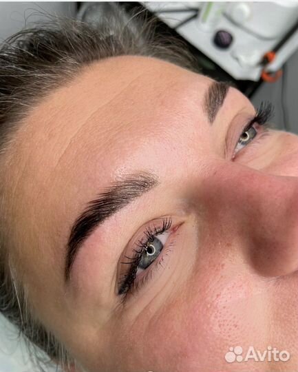 Оформление бровей