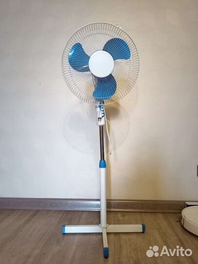 Вентилятор напольный Новый