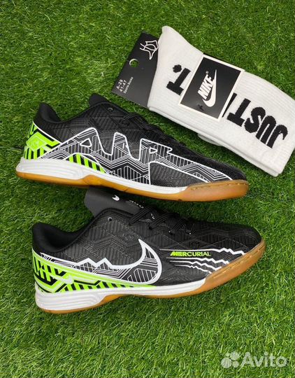 Футзалки Nike air zoom