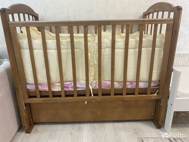 Детская кроватка