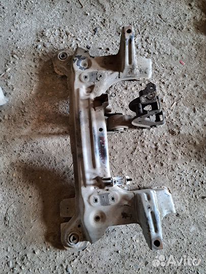 Подрамник передний Chevrolet Lacetti