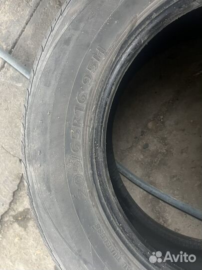 Solar 4XS+ 205/65 R16