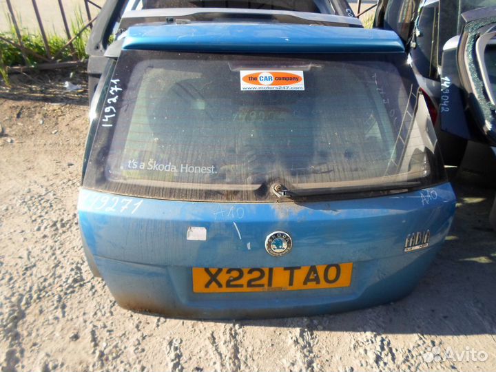 Крышка в сборе Skoda Fabia 6Y (1999- 2007)